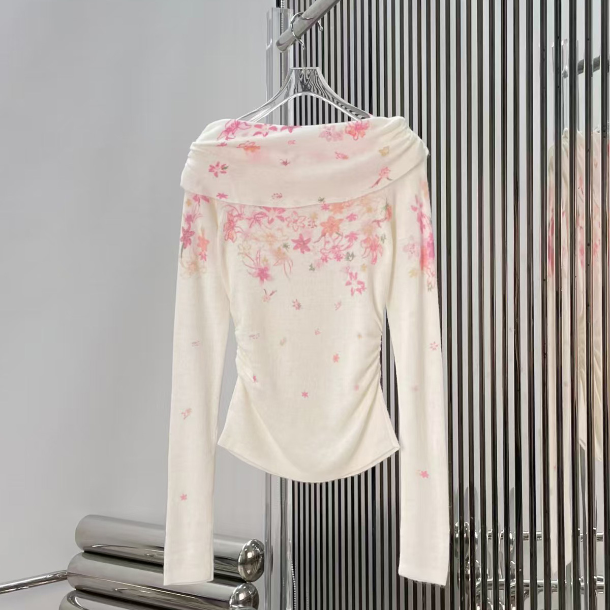 Off Shoulder Top - Wysokiej jakości damski sweter z odkrytymi