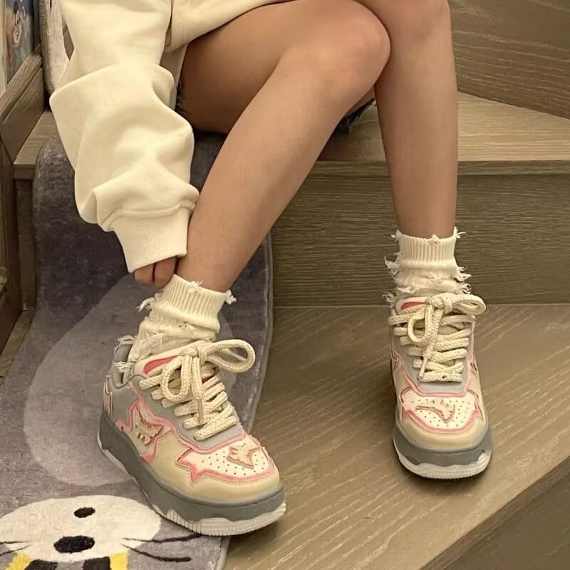 Damskie sneakersy na platformi – Women'S Fashion Tennis Shoes recenzja i cena