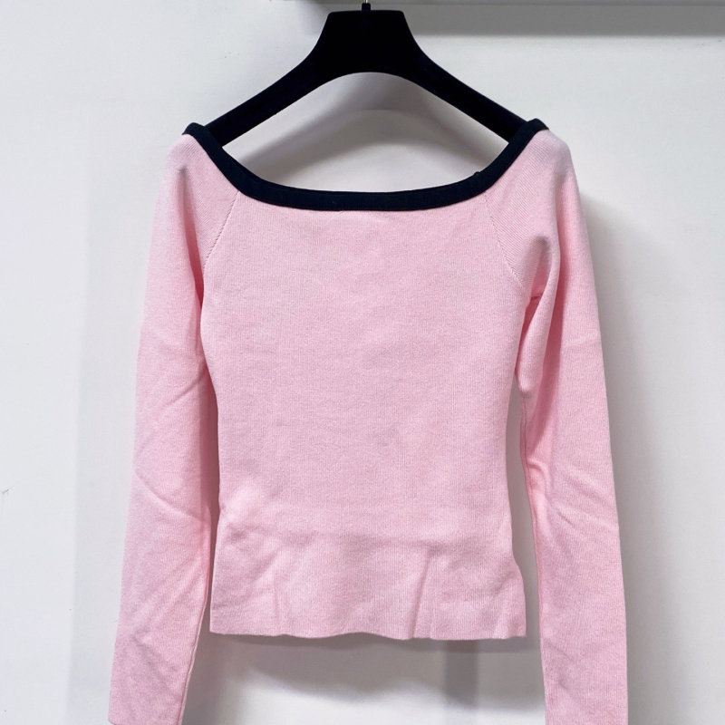 Kolorowy kontrast, fason z odk – Off Shoulder Top recenzja i cena