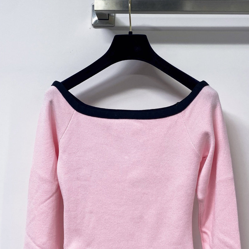 Kolorowy kontrast, fason z odk – Off Shoulder Top recenzja i cena